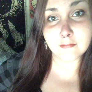 Meet your Posher, Alisha